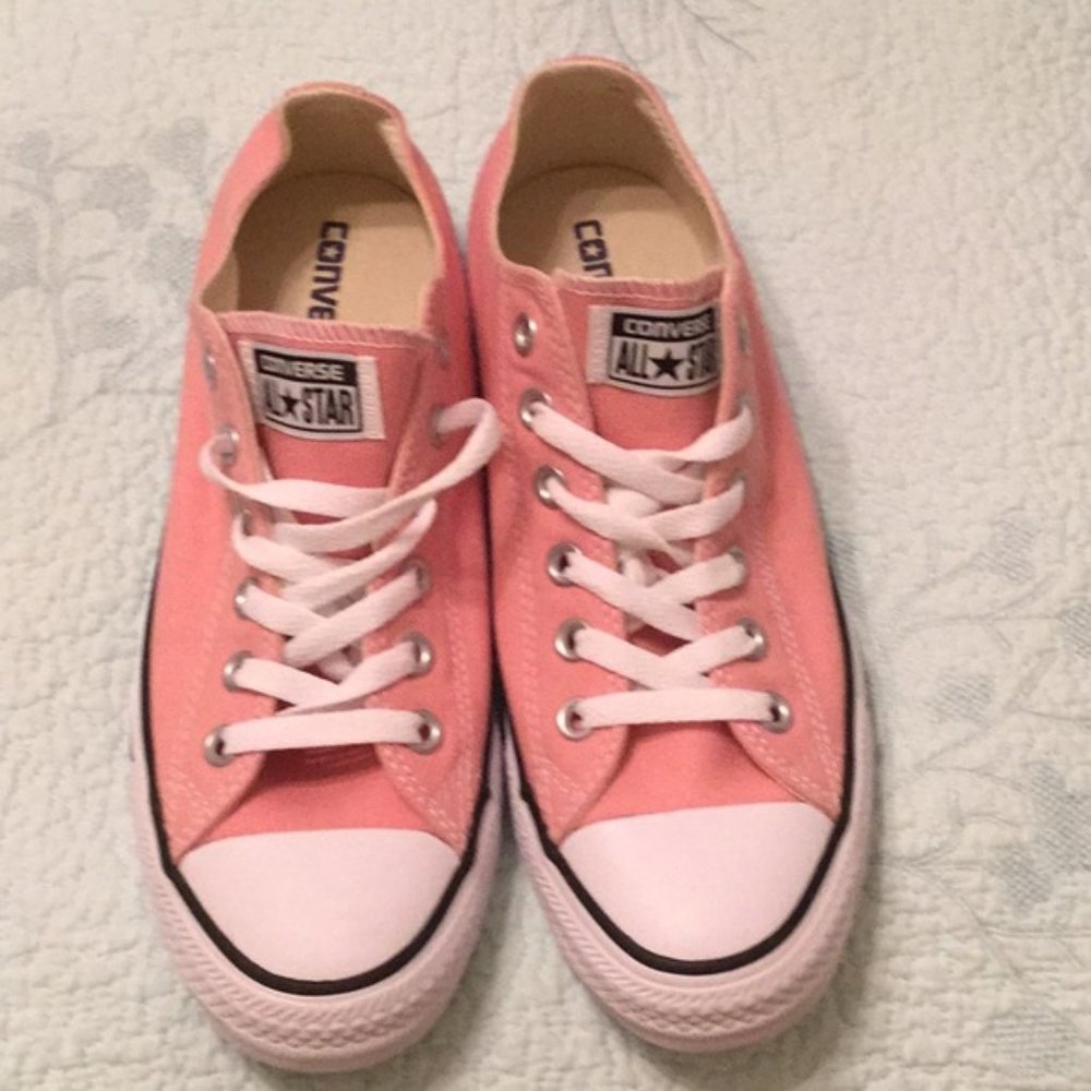 Woman's Converse Shoe